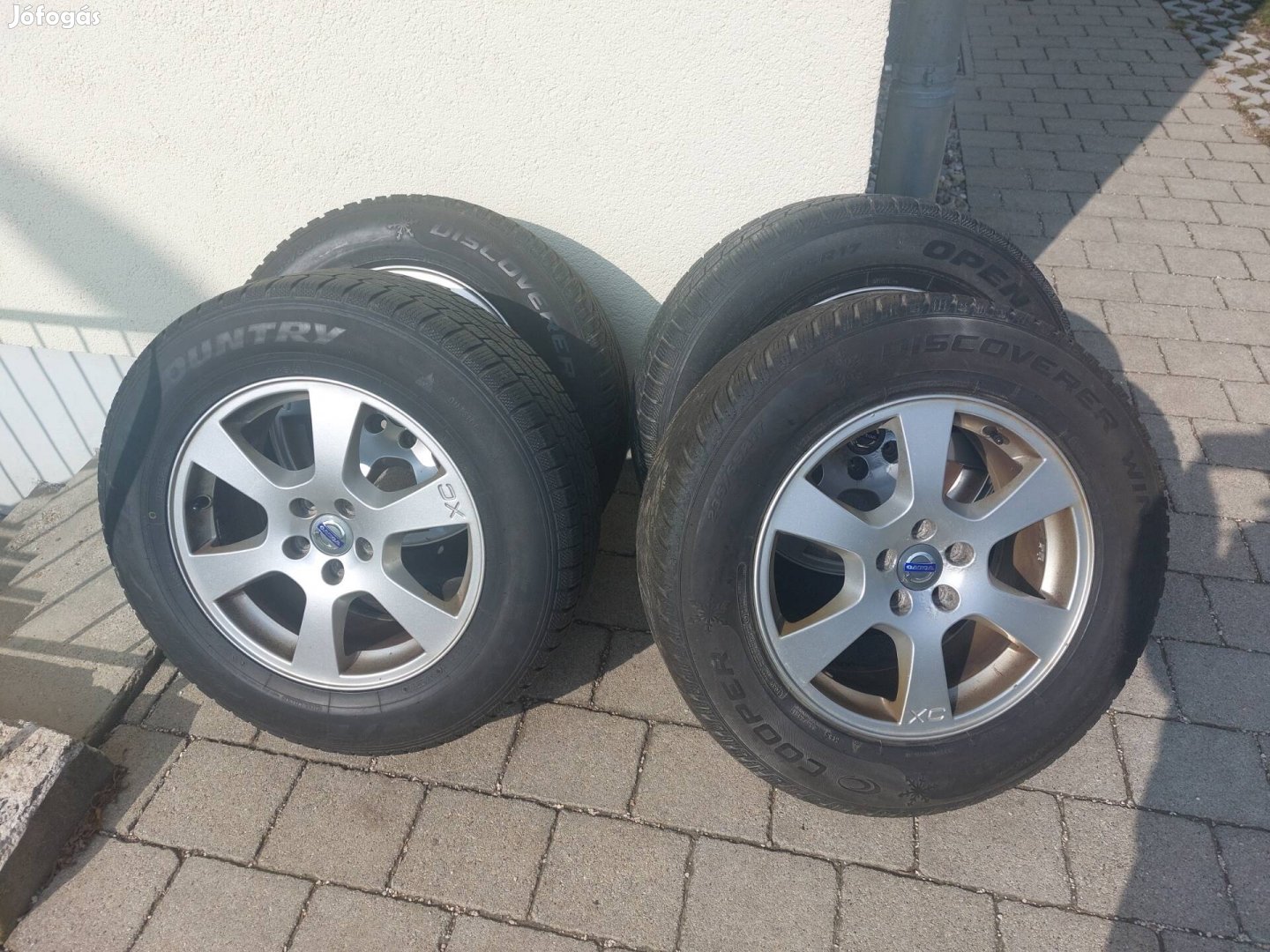 Volvo XC 17" Alufelni téli gumikkal 