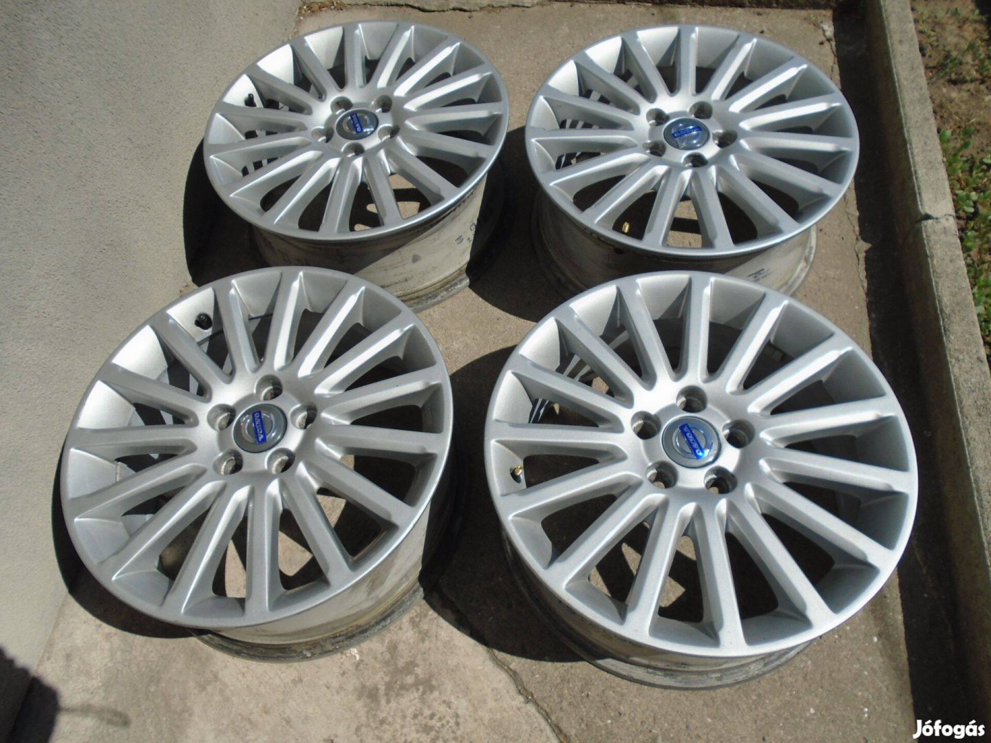 Volvo alufelni gyári 17" 7 ET 50 V70 S80 stb