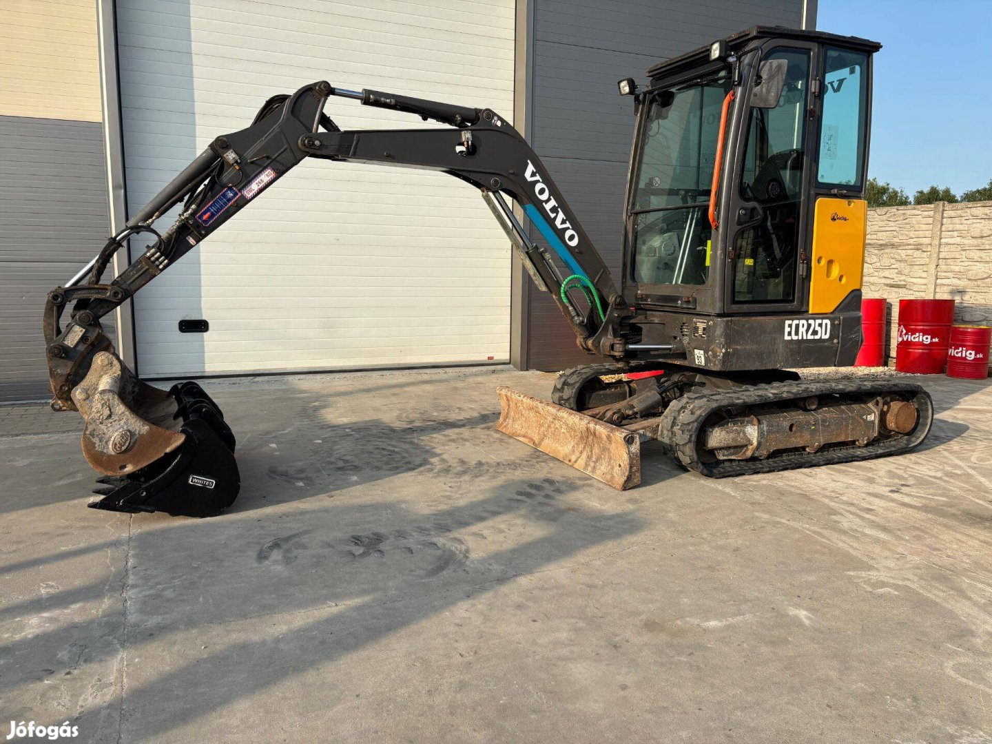 Volvo ecr 25D árokásó minikotró