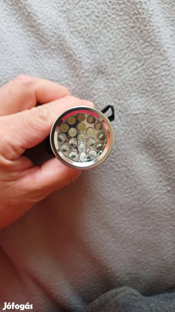 Volvo feliratú lámpa