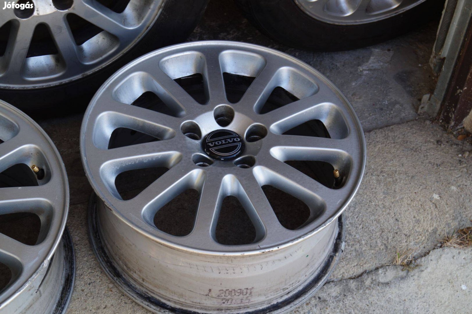 Volvo gyári alu felni 4 db 16 colos megkímélt szép