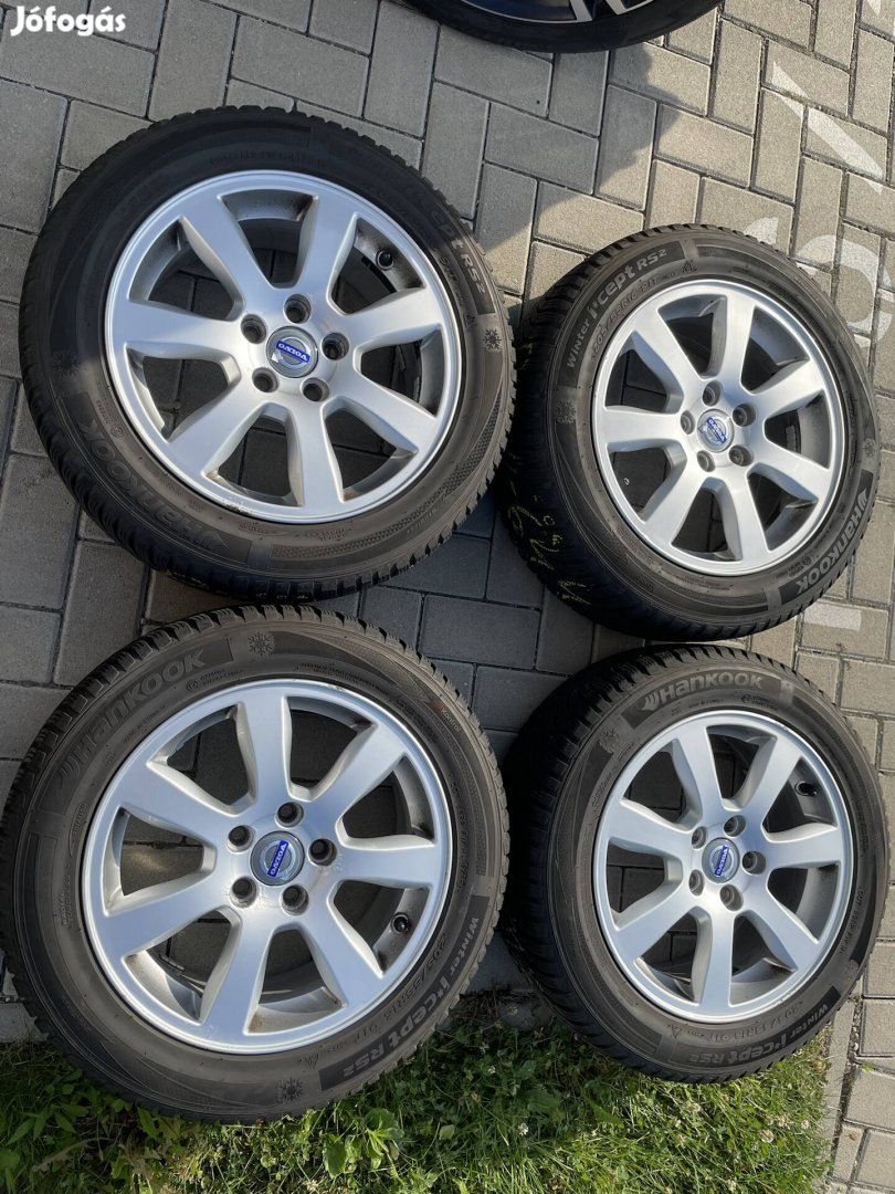 Volvo gyári alufelni 5x108 r16 205/55 téli gumi