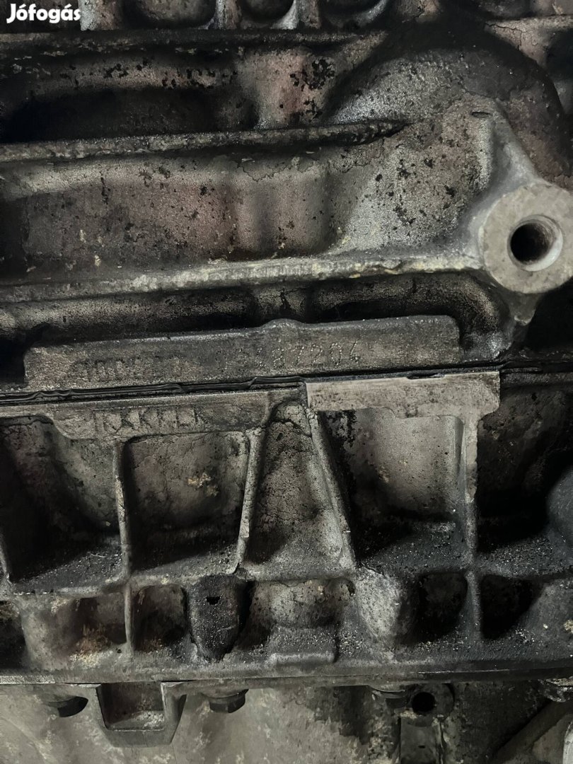 Volvo motor+ hengerfej
