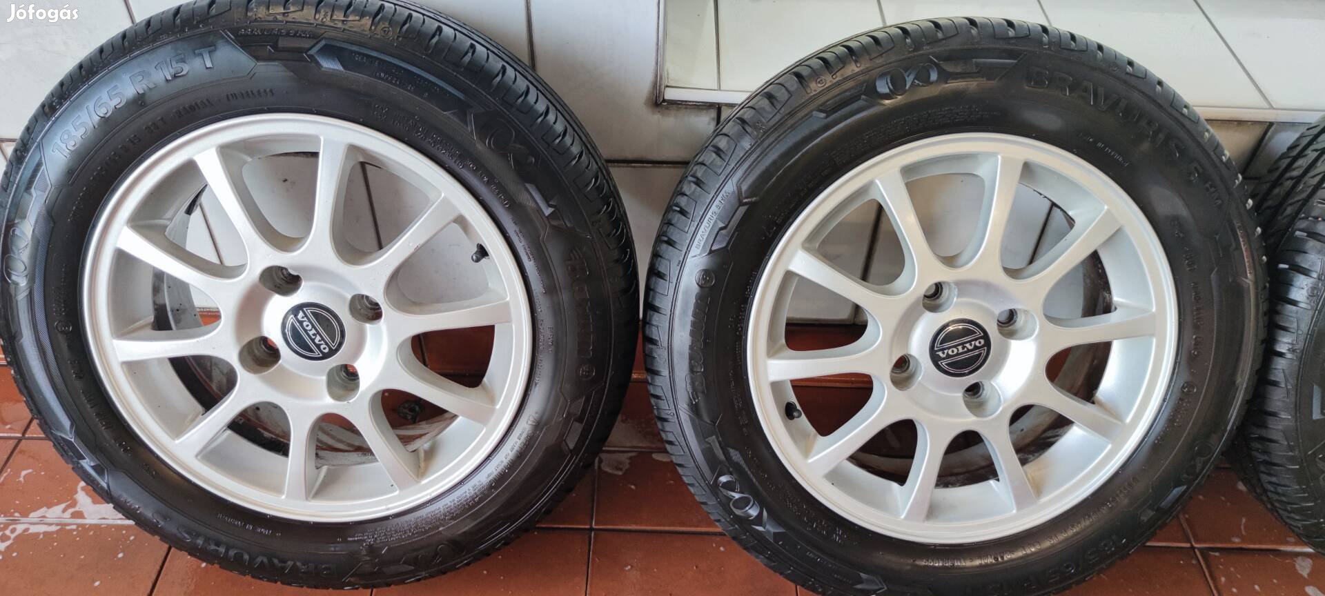 Volvo nyári kerék garnitúra 15 coll.új szerű !