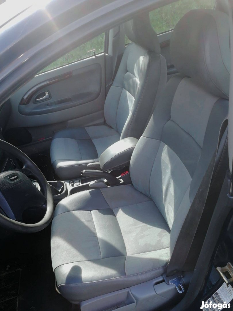 Volvo s40 2004 ülésszett