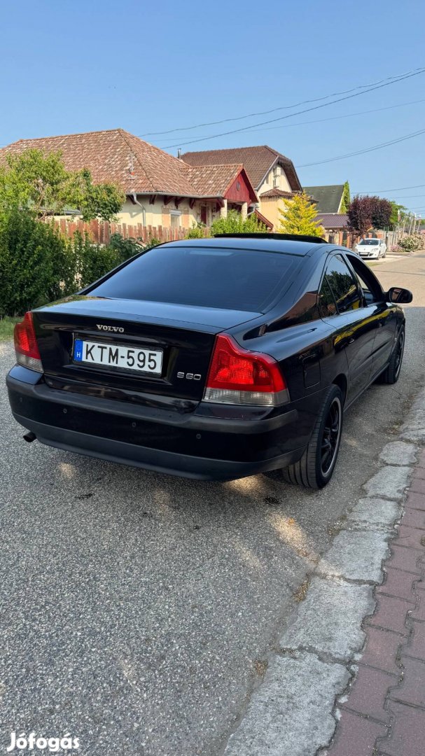 Volvo s60 2.4 benzin 170le automata