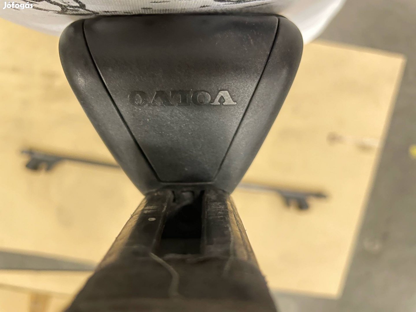 Volvo tetőcsomagtartó rúd