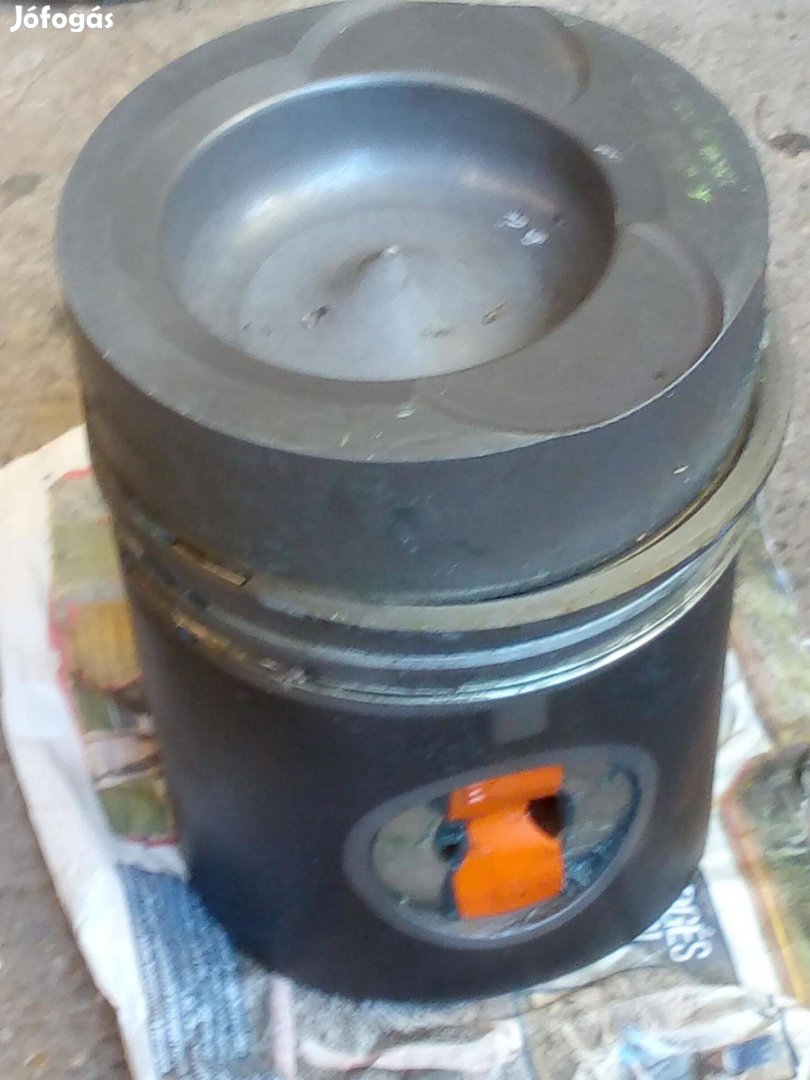 Volvo új dugattyú gyűrűvel