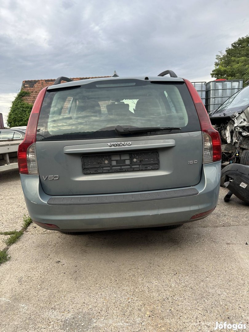 Volvo v50 alkatrészei eladók