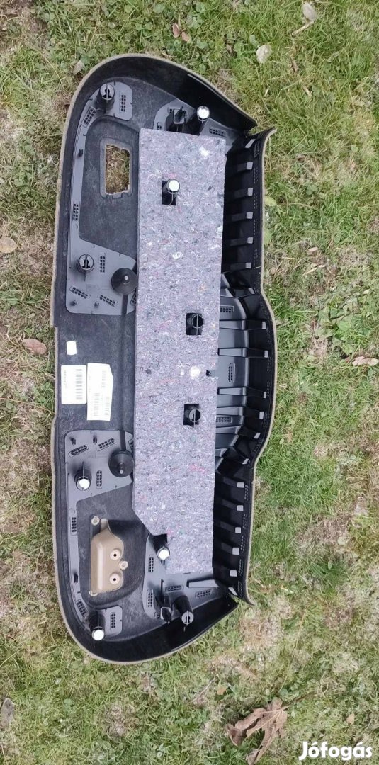 Volvo v60 Csomagtér ajtó takaró müanyag