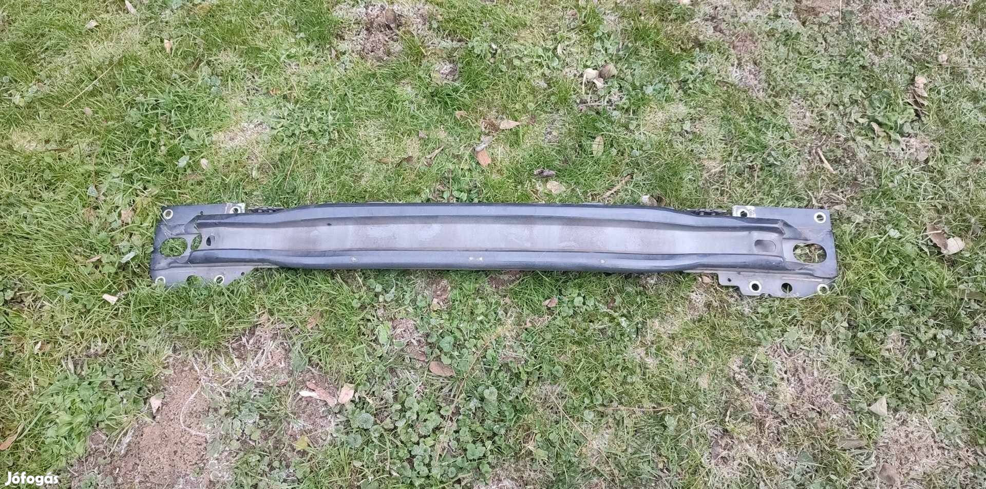 Volvo v60 Keresztmerevítő Első