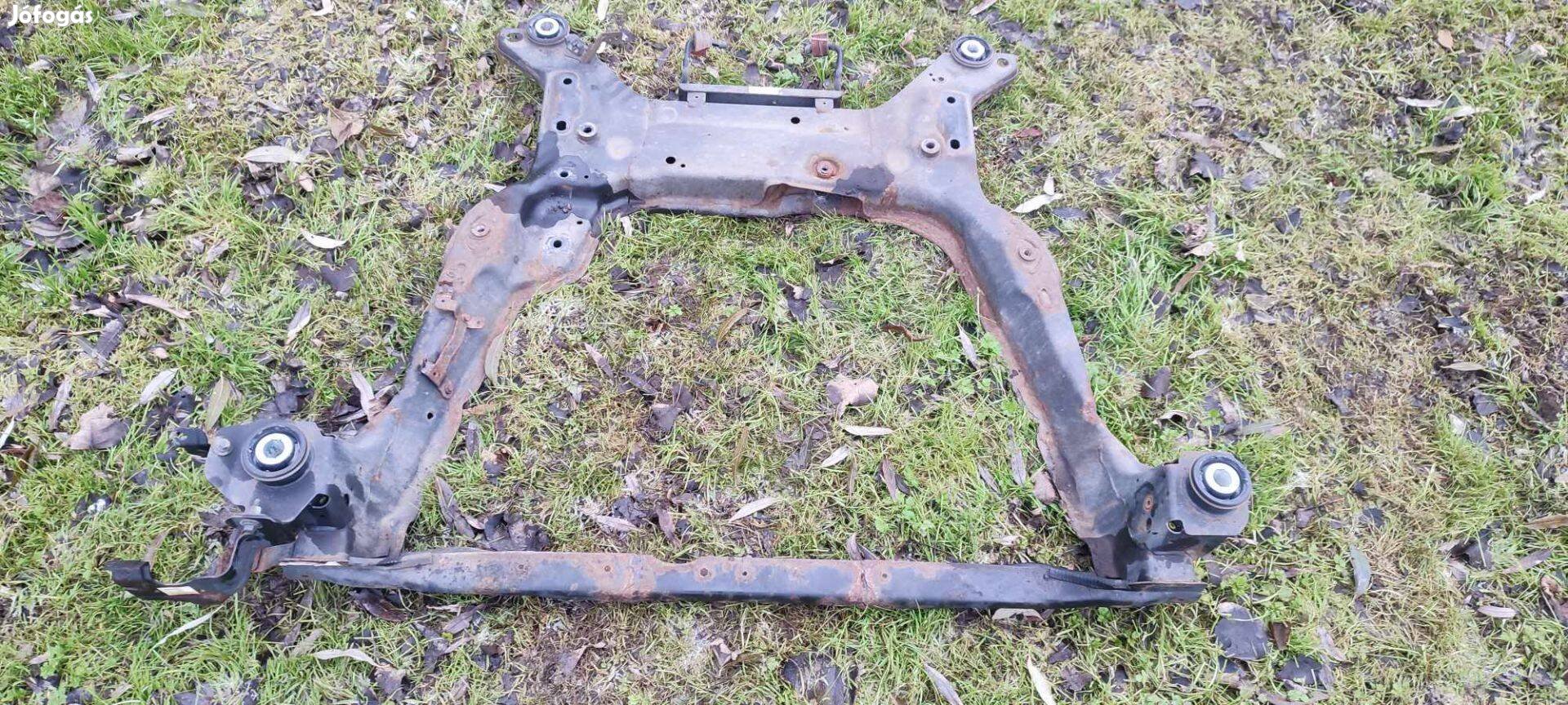 Volvo v60 Motor tartó bölcső