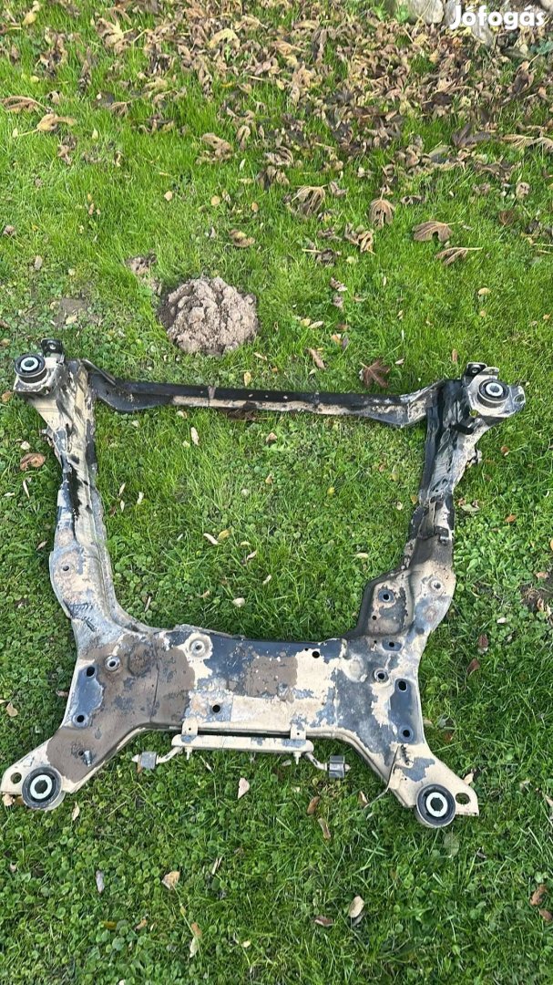 Volvol xc60 motortarto bölcső