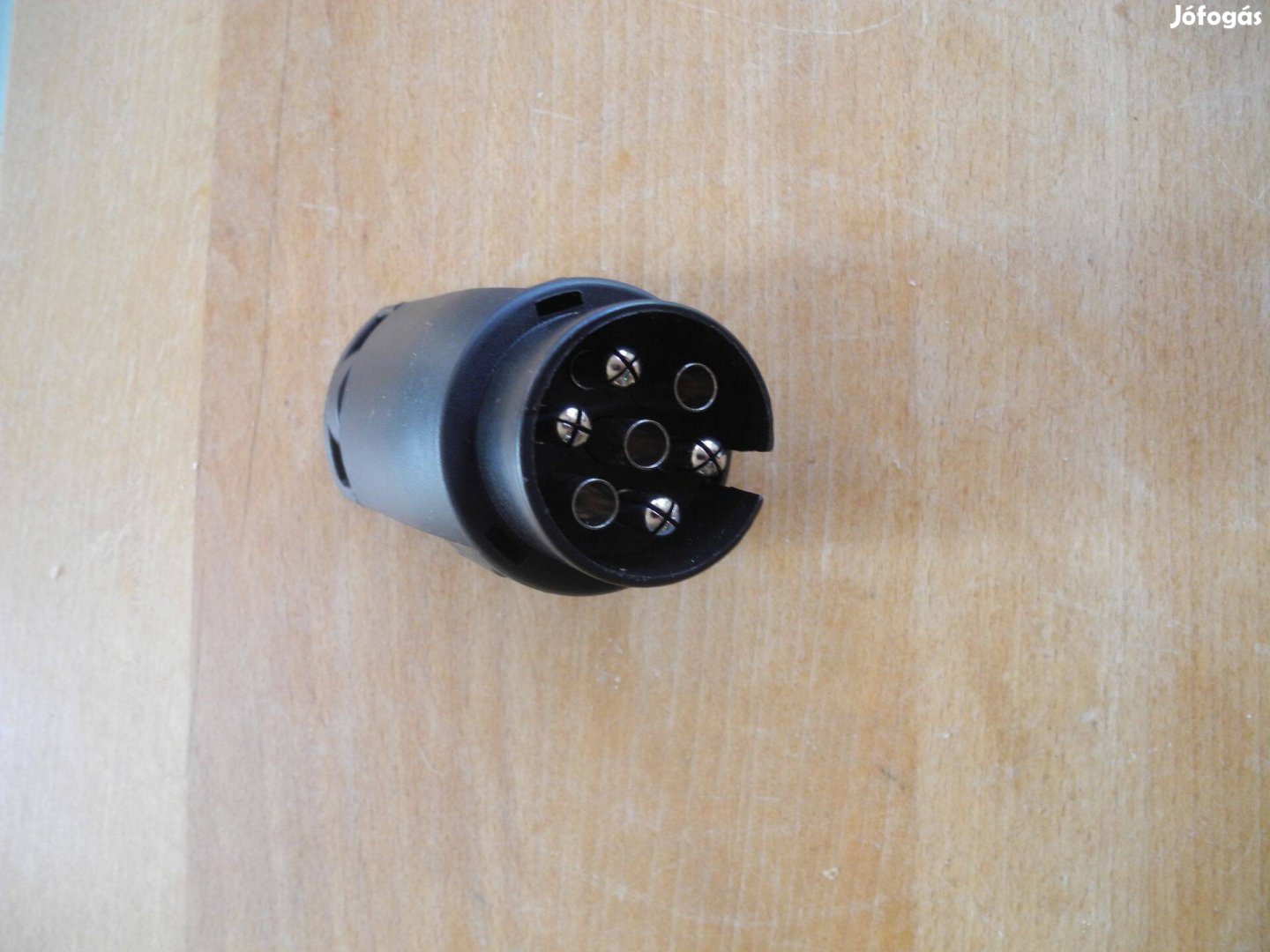 Vonóhoroghoz csatlakozó adapter