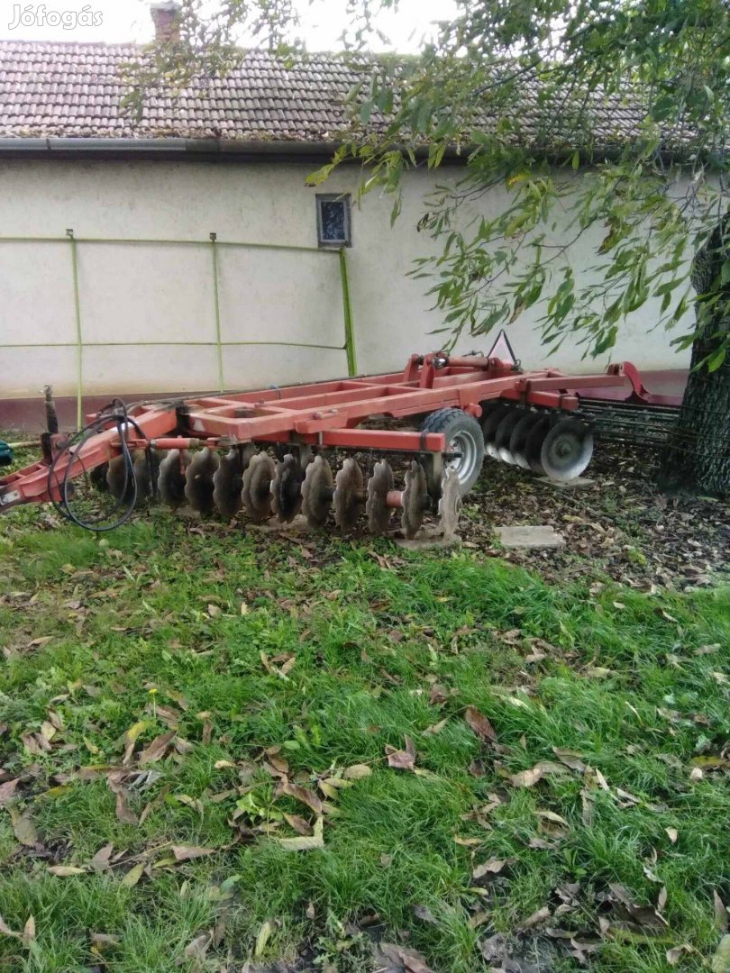 Vontatott tárcsa 3,2