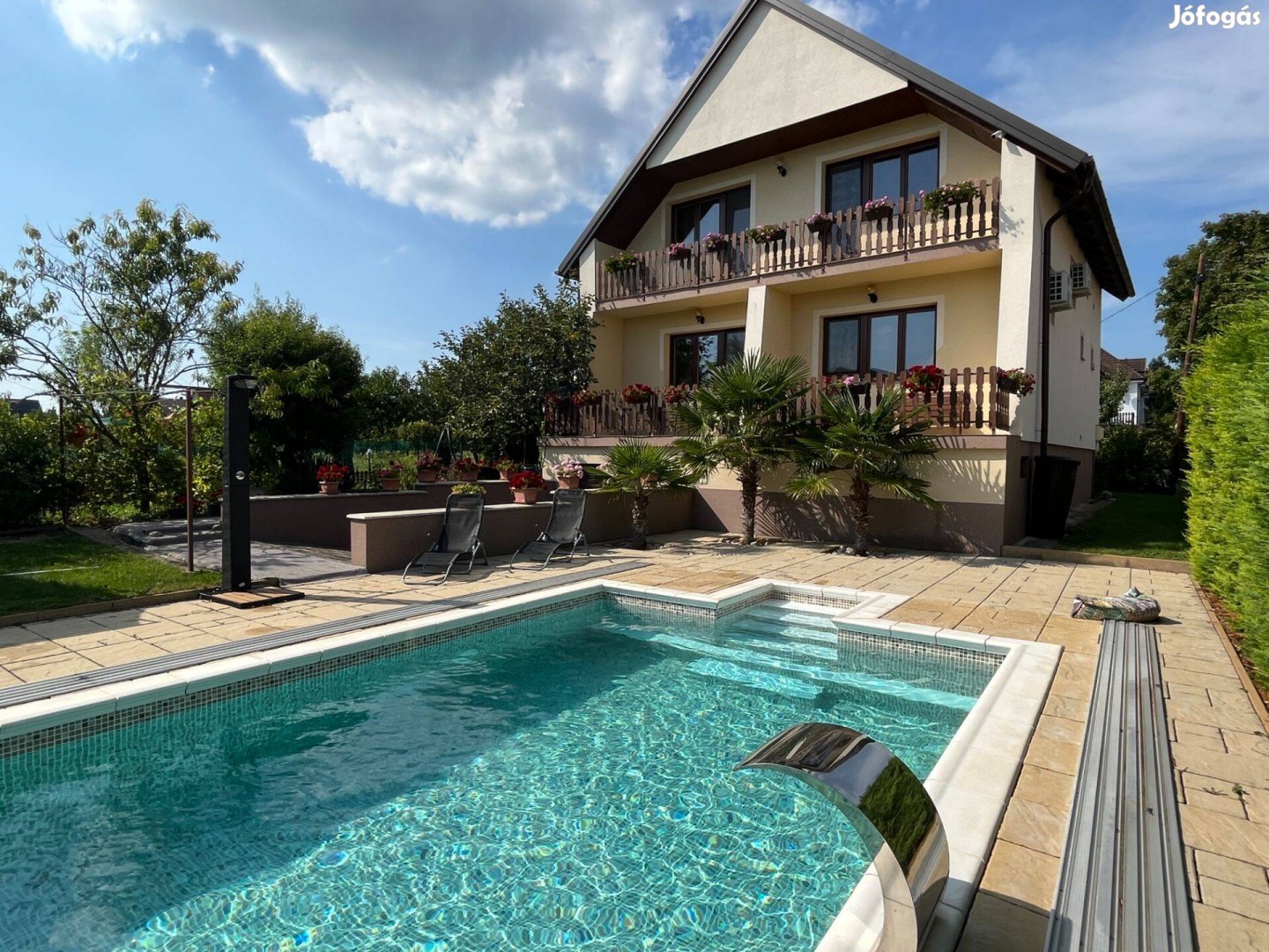 Vonyarcvashegy csendes részén kiváló műszaki állapotú