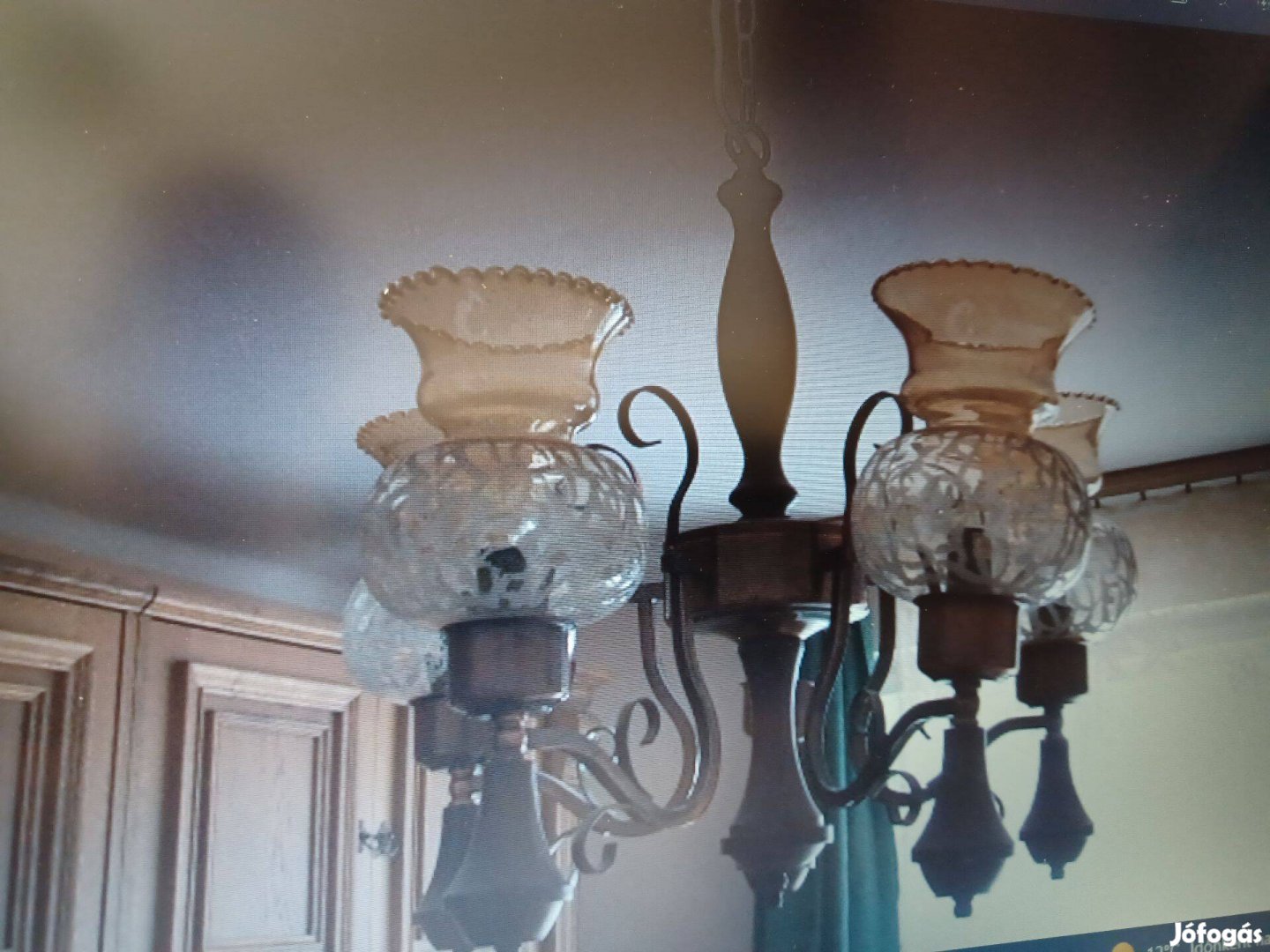 Vörösréz csillár szép pácolt fabetétekkel olcsón eladó