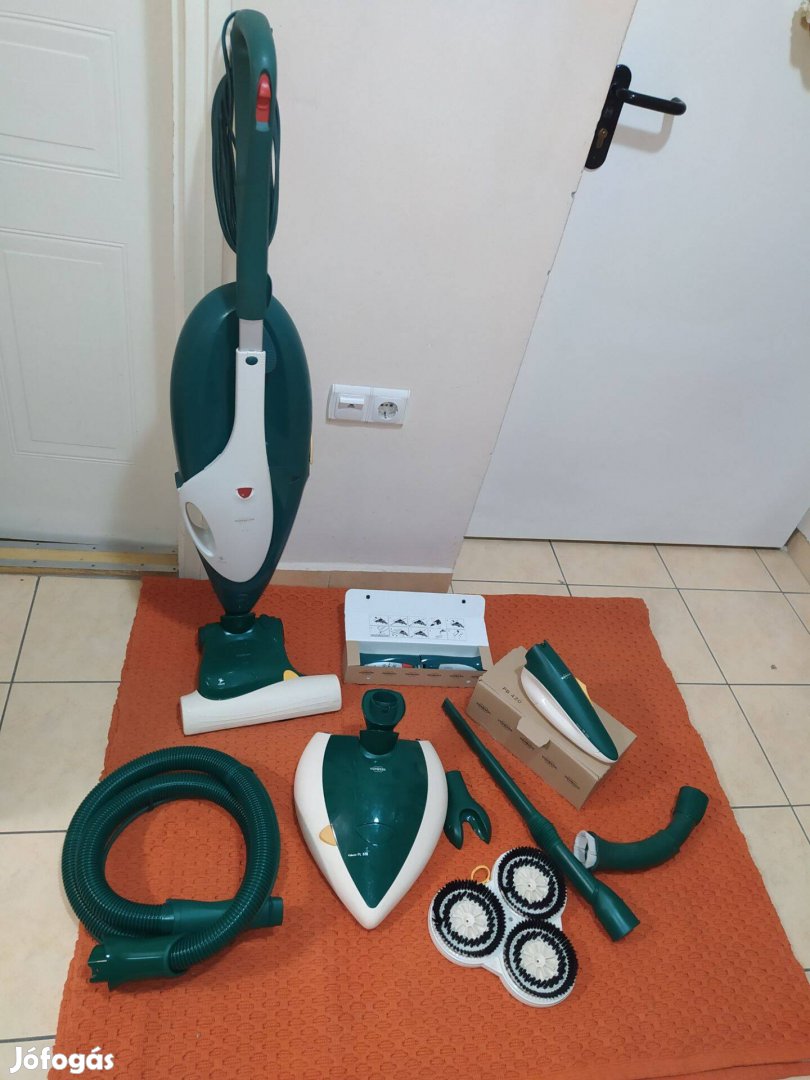 Vorwerk VK 136 porszívó tartozékokkal