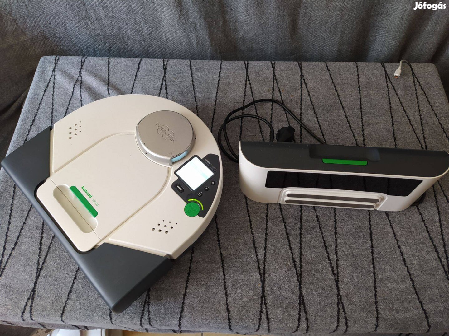 Vorwerk VR100 robotporszívó