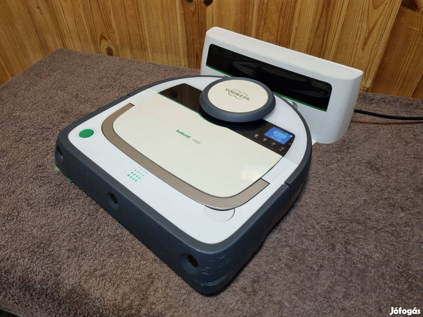 Vorwerk VR 200 robotporszívó