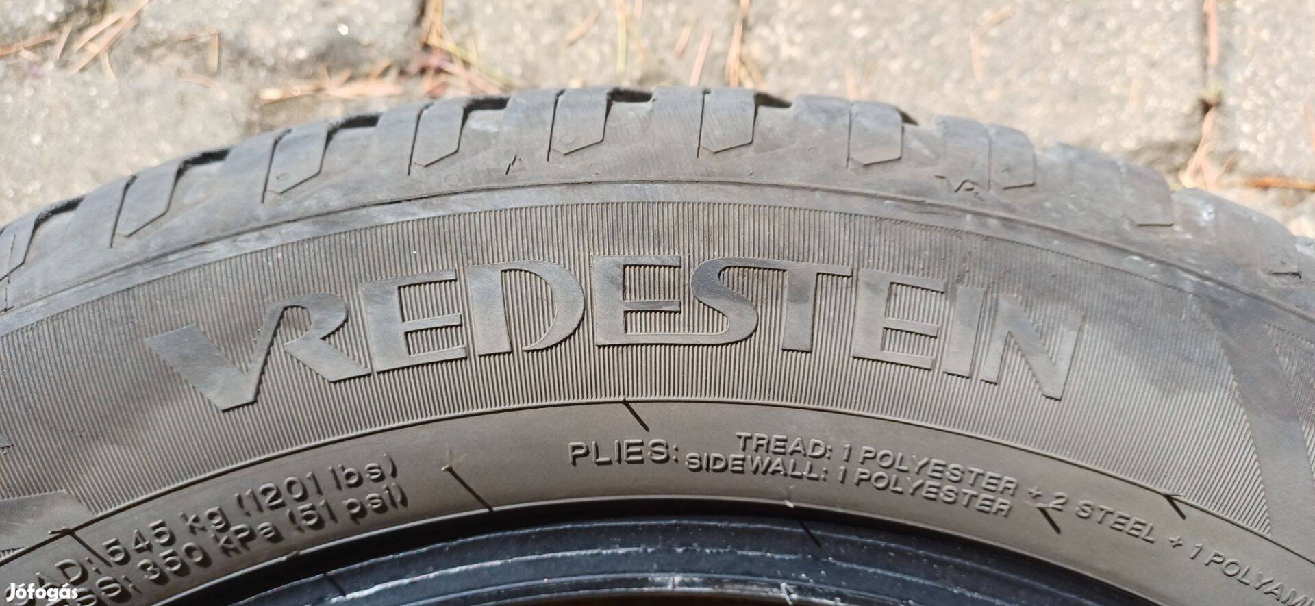 Vredestein 195/55 R16 négyévszakos gumi szett 40000Ft