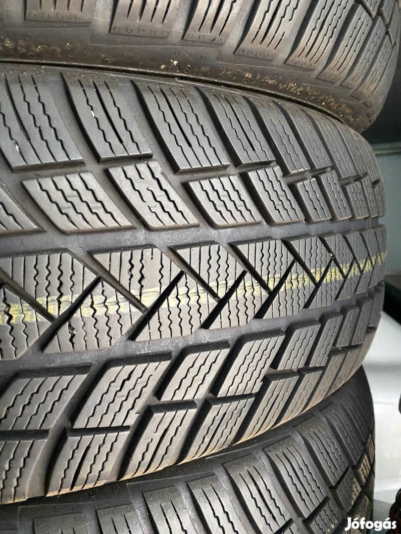 Vredestein 235/65 r17 téli gumi garnitúra 235/65r17