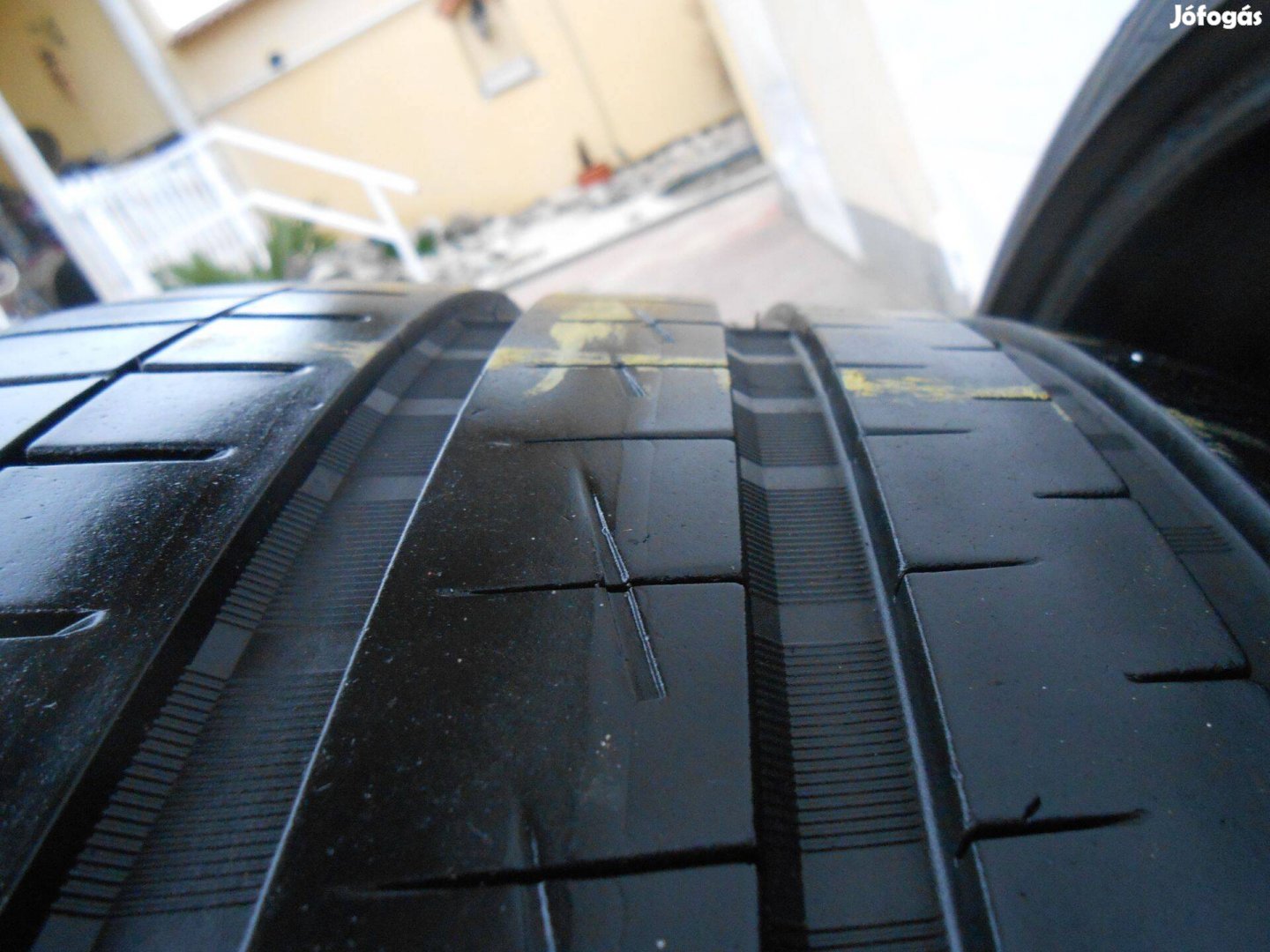 Vredestein 255/35R 19 Nyári Gumi