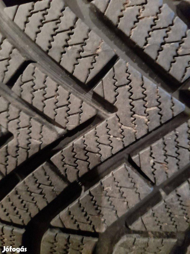 Vredestein 95%-os téligumi szett + 1db.új mankókerék