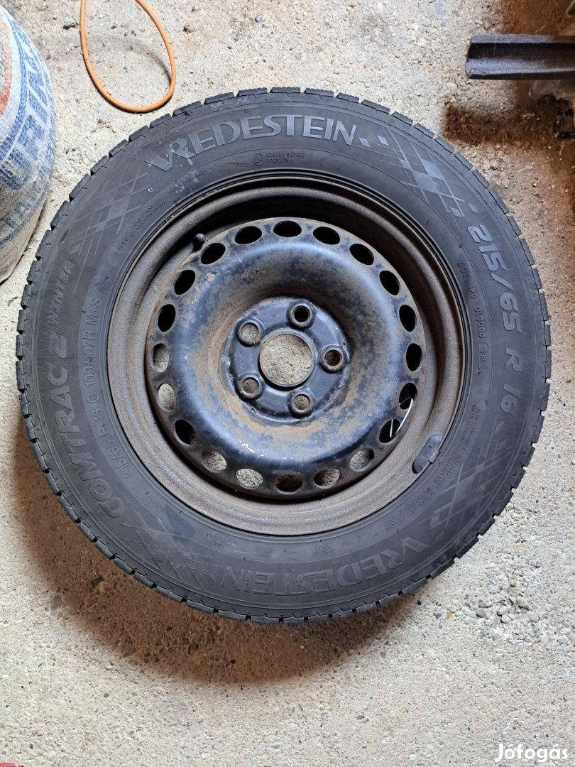 Vredestein Comract 2 téli gumi 215/65 R16 acél felnive