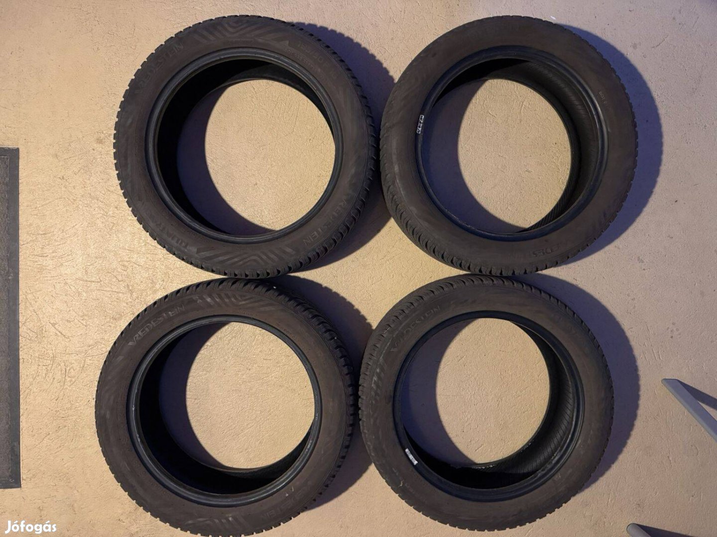 Vredestein Quatrac 195/50 R16 négyévszakos gumiabroncs