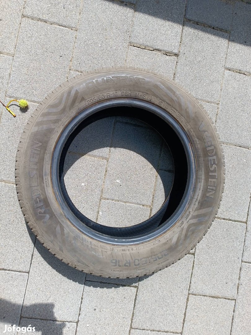 Vredestein Quatrac 205/60 R16 96H XL négyévszakos gumi