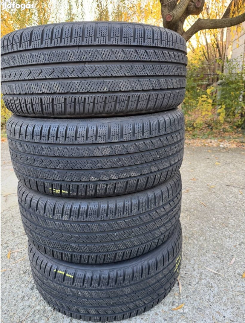 Vredestein Quatrac Pro 245/45 R19 102Y DOT 2024