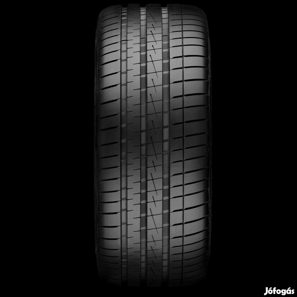 Vredestein ULTRAC 87V 19555R16 V 87 nyárigumi