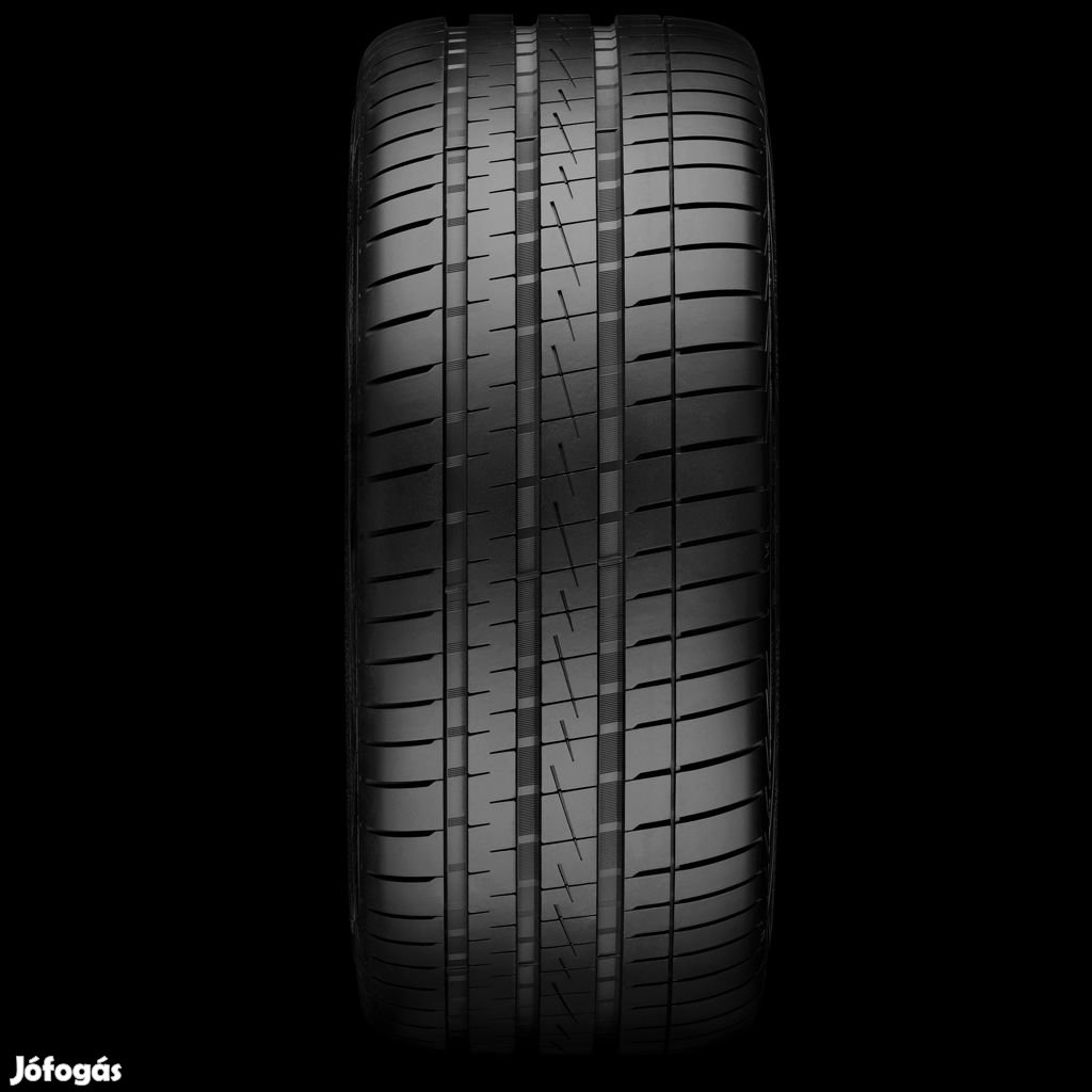 Vredestein ULTRAC + 95Y 215/50R17 XL (Erősített) Y  95  |  nyárigumi |