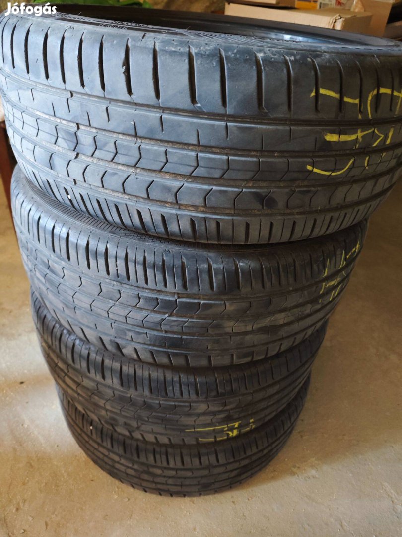 Vredestein Ultrac Satin 215/45 R18 nyári gumi 0621 DOT