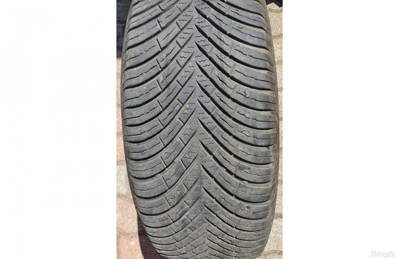 Vredestein, 215/60R16 99V M+S négyévszakos személyautó gumik