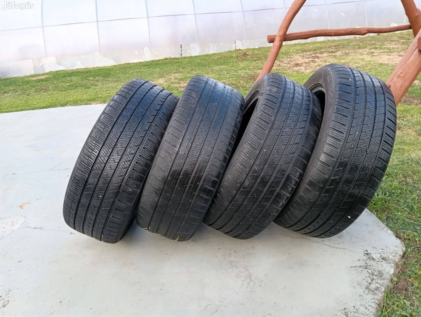 Vredestein quatrac pro Négy évszakos gumi Eladó!