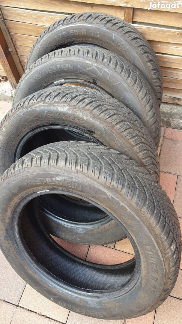 Vredestein téli 175/65 R15 2022es