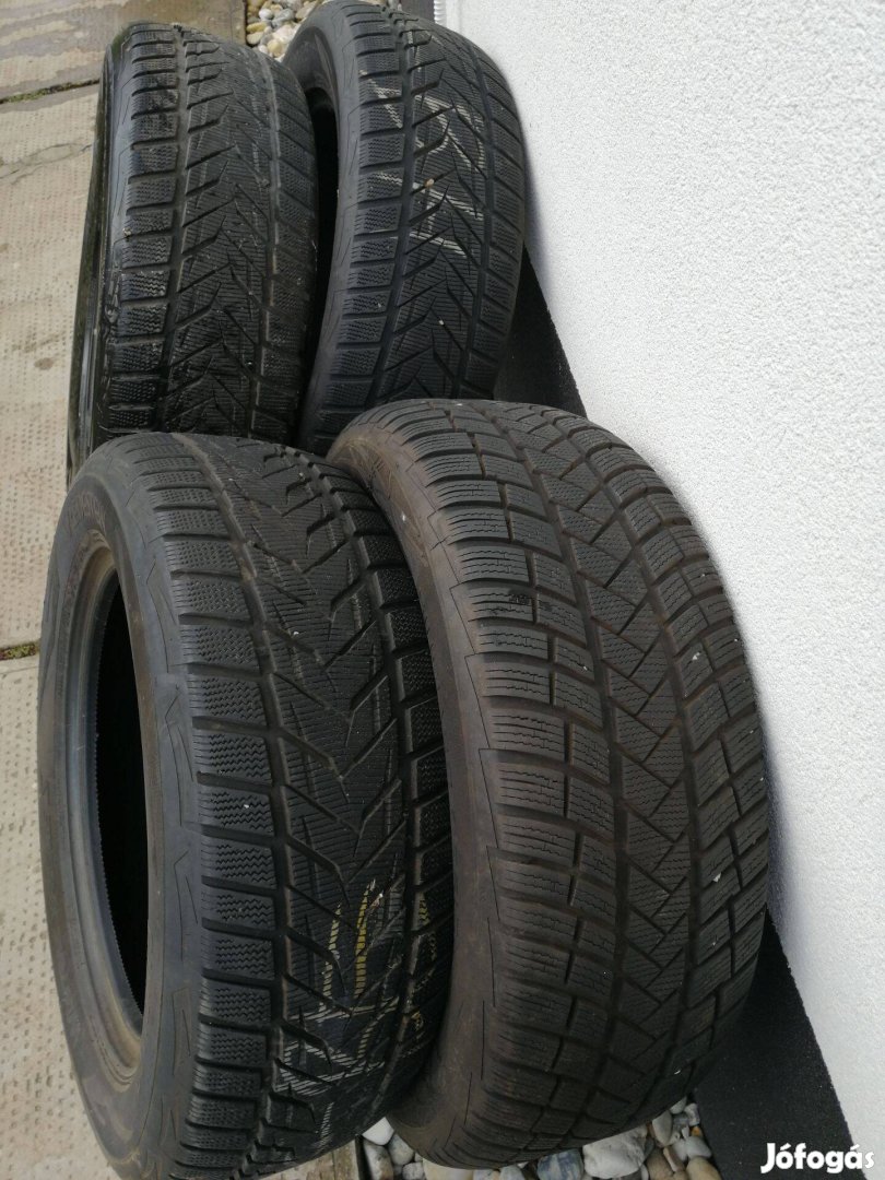 Vredestein téli gumik 225/55 R18