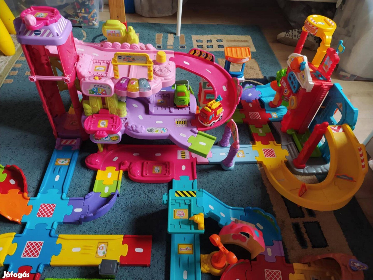 Vtech németül beszélő játék parkolóház