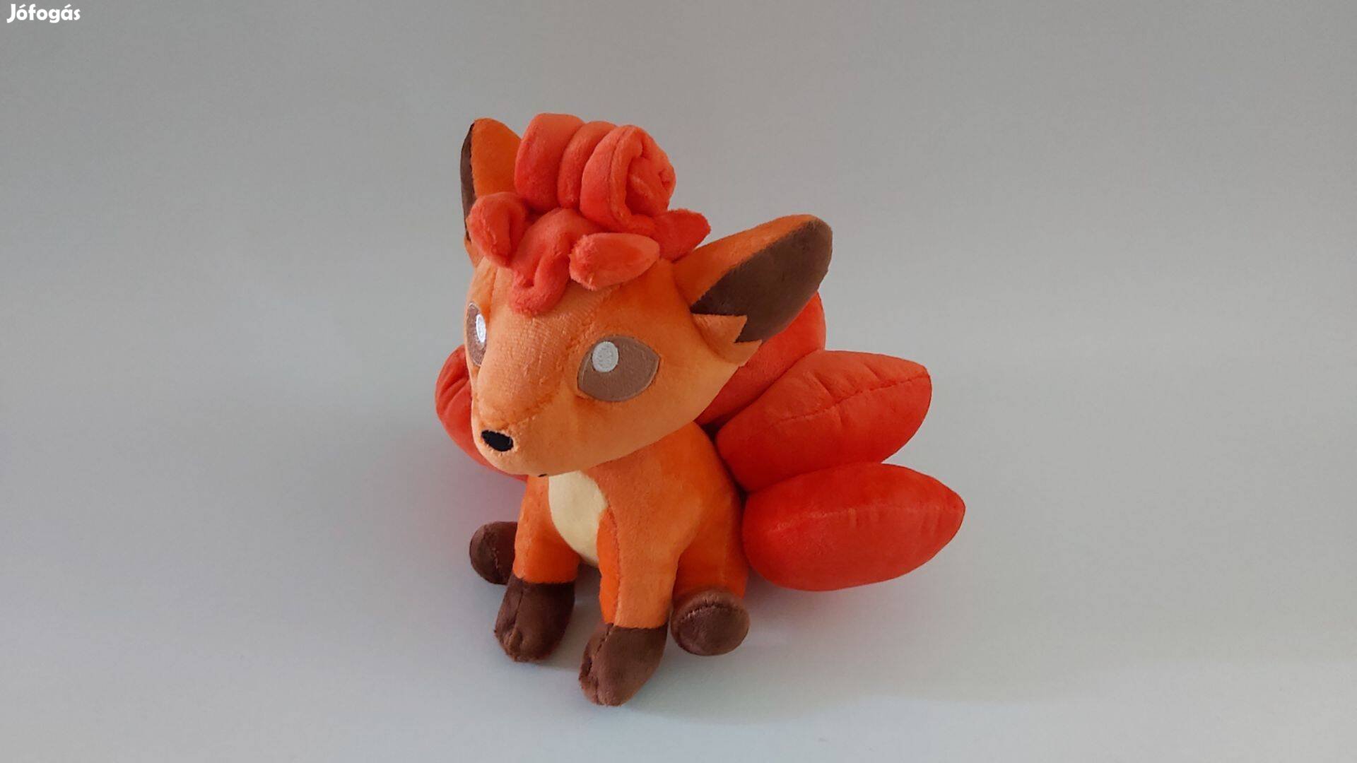 Vulpix Fire Pokemon Fox pokémon plüss 20 cm Új számlával készleten