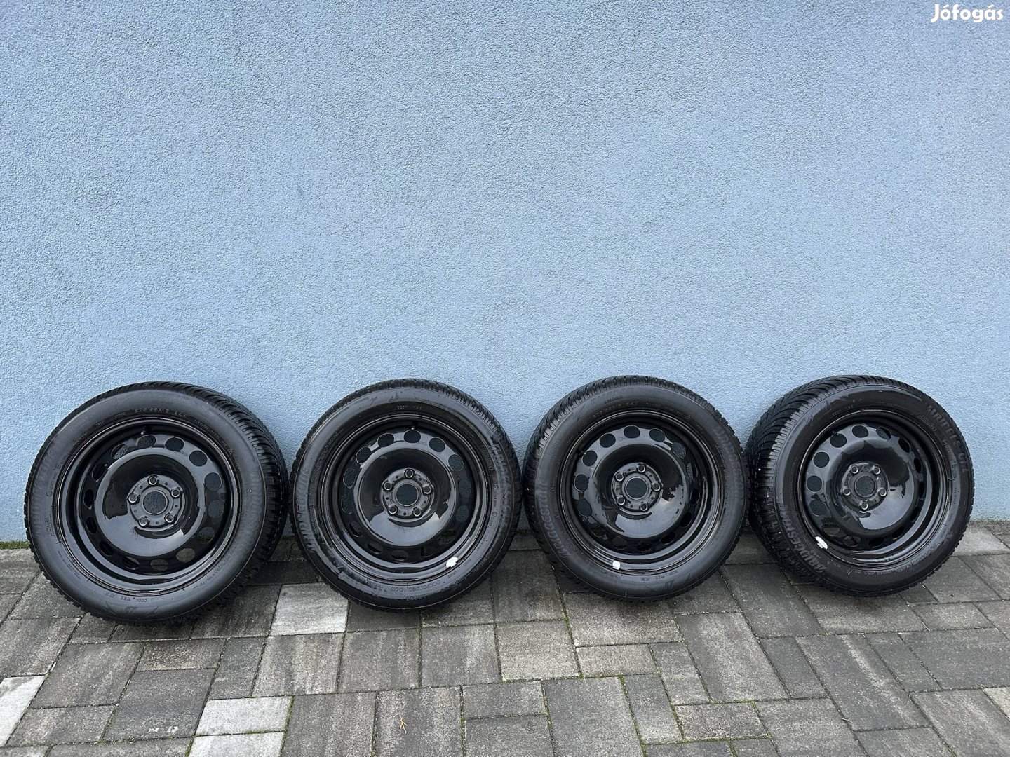 Vw 16" lemezfelni téligumival eladó