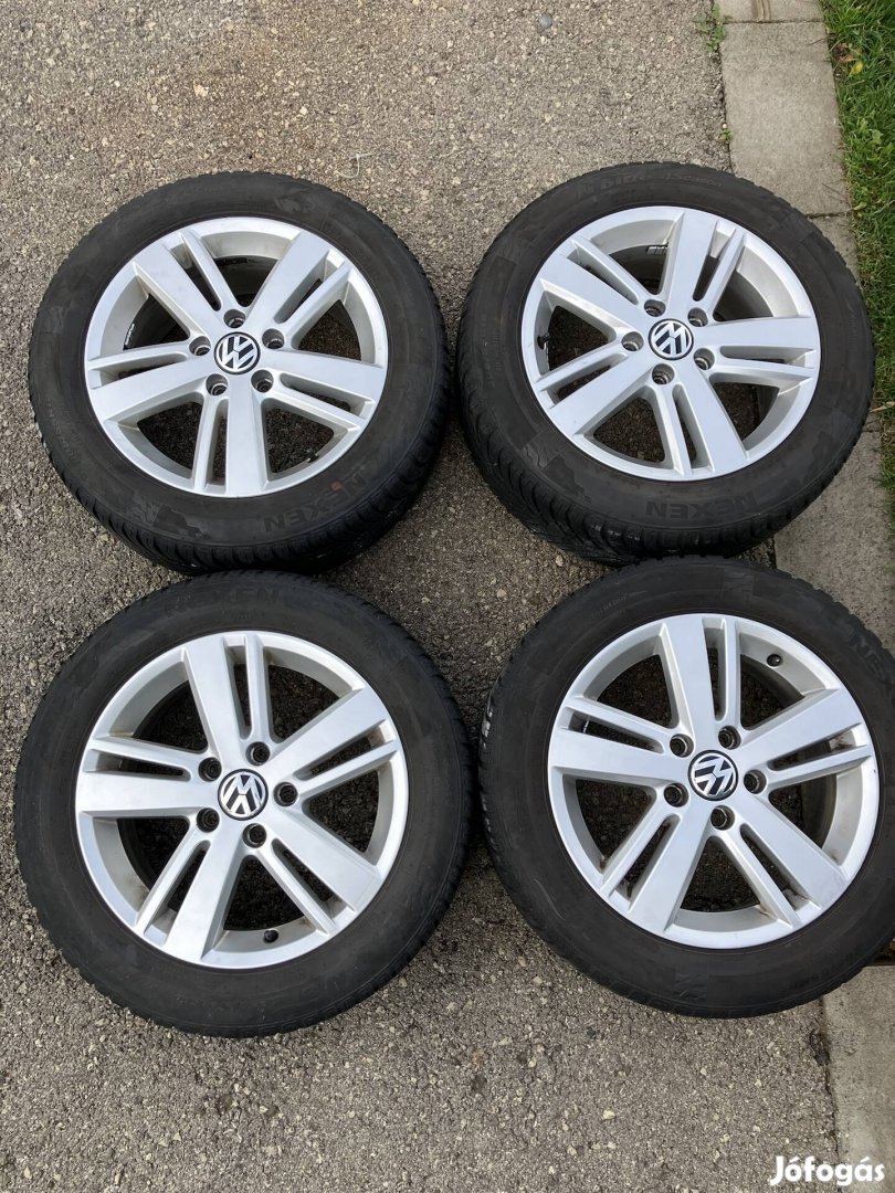 Vw 16 col 5x112 et50 gyári alufelni négyévszakos gumival