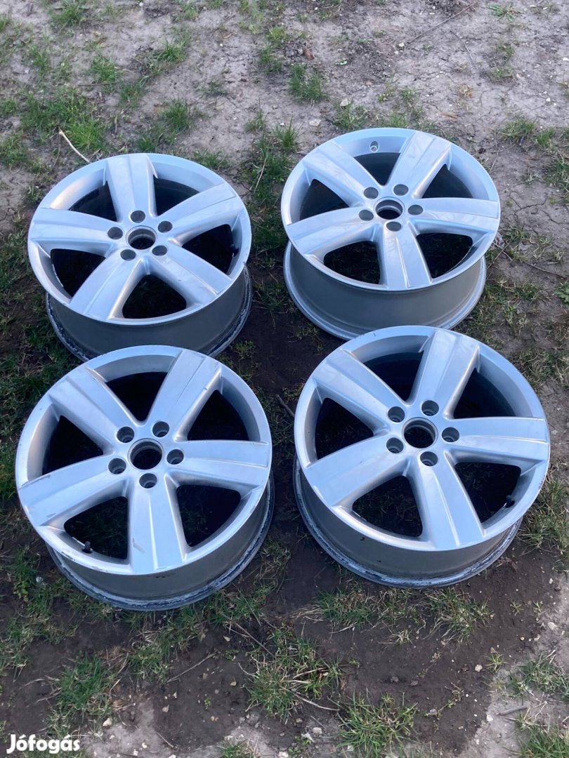 Vw 17"-es alufelni garnítura 1T0601025T !