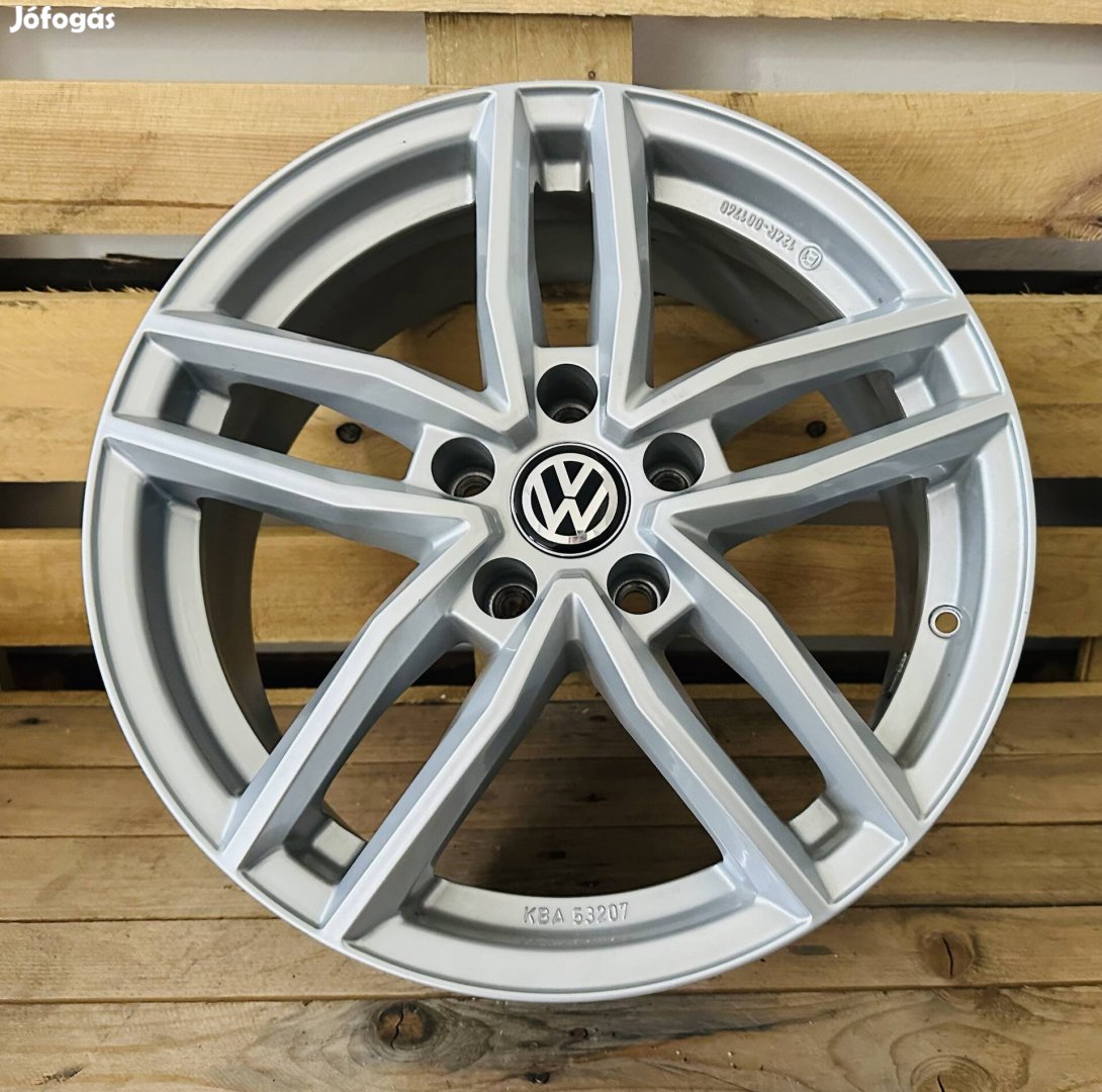Vw 17es alufelni 5x112 Golf Passat Touran Caddy Tiguan Arteon