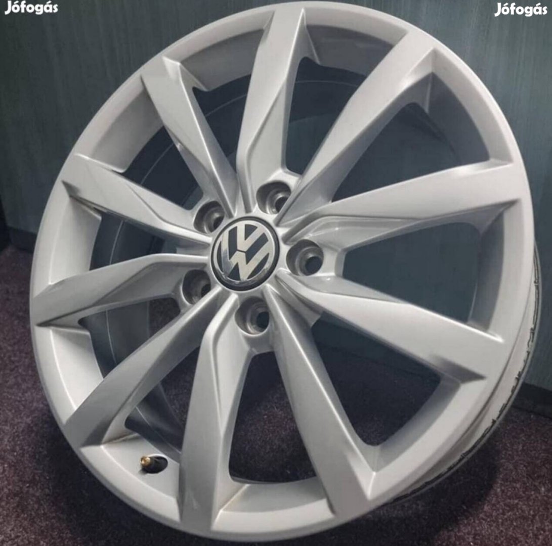 Vw 17es gyári alufelni 5x112 Golf Touran Passat Jetta