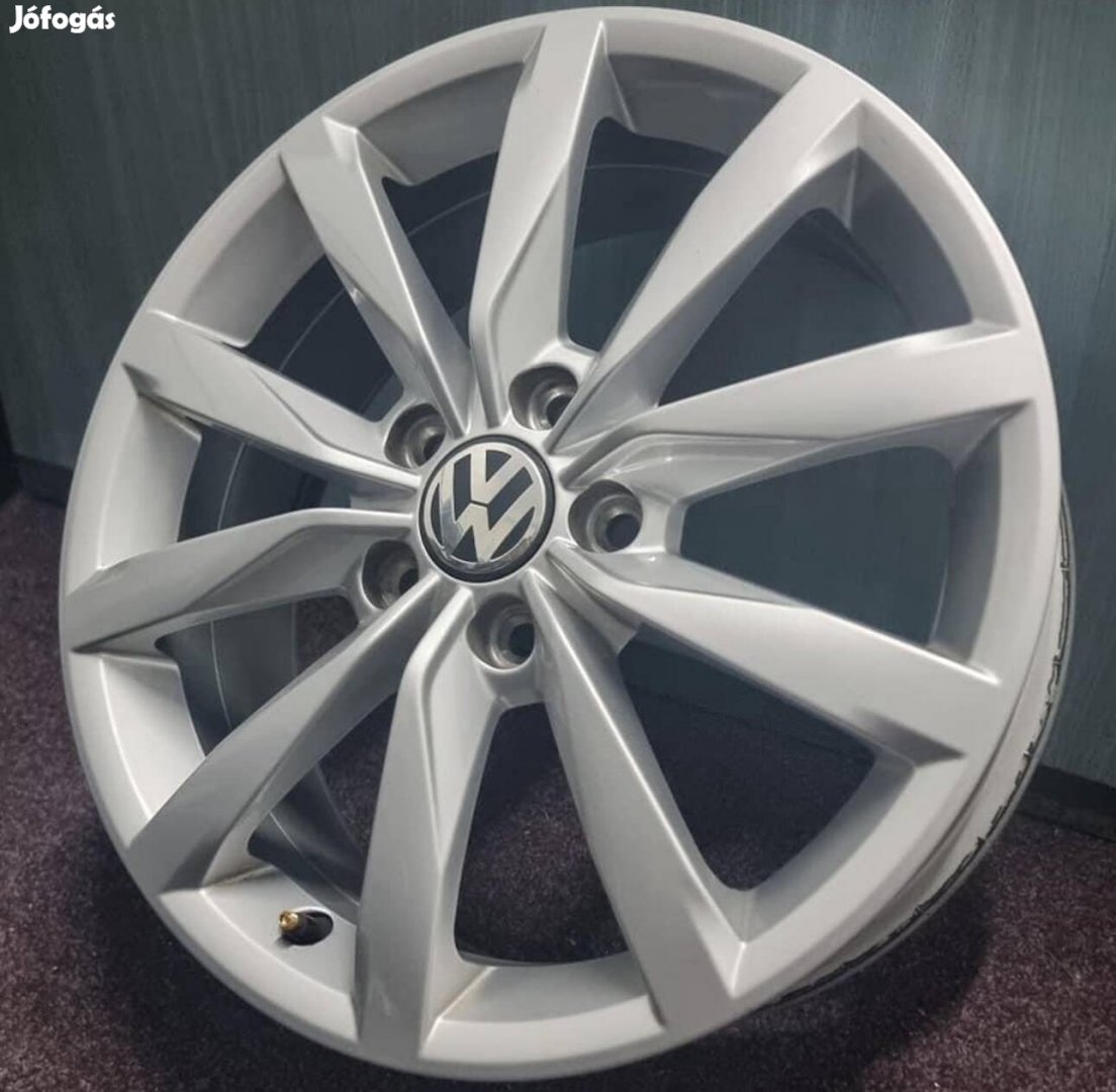 Vw 17es gyári alufelni 5x112 Golf jetta Touran