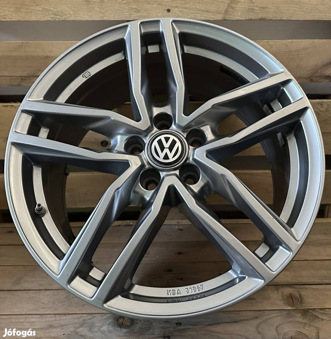 Vw 18as alufelni 5x112 Golf Passat Touran Jetta Caddy 