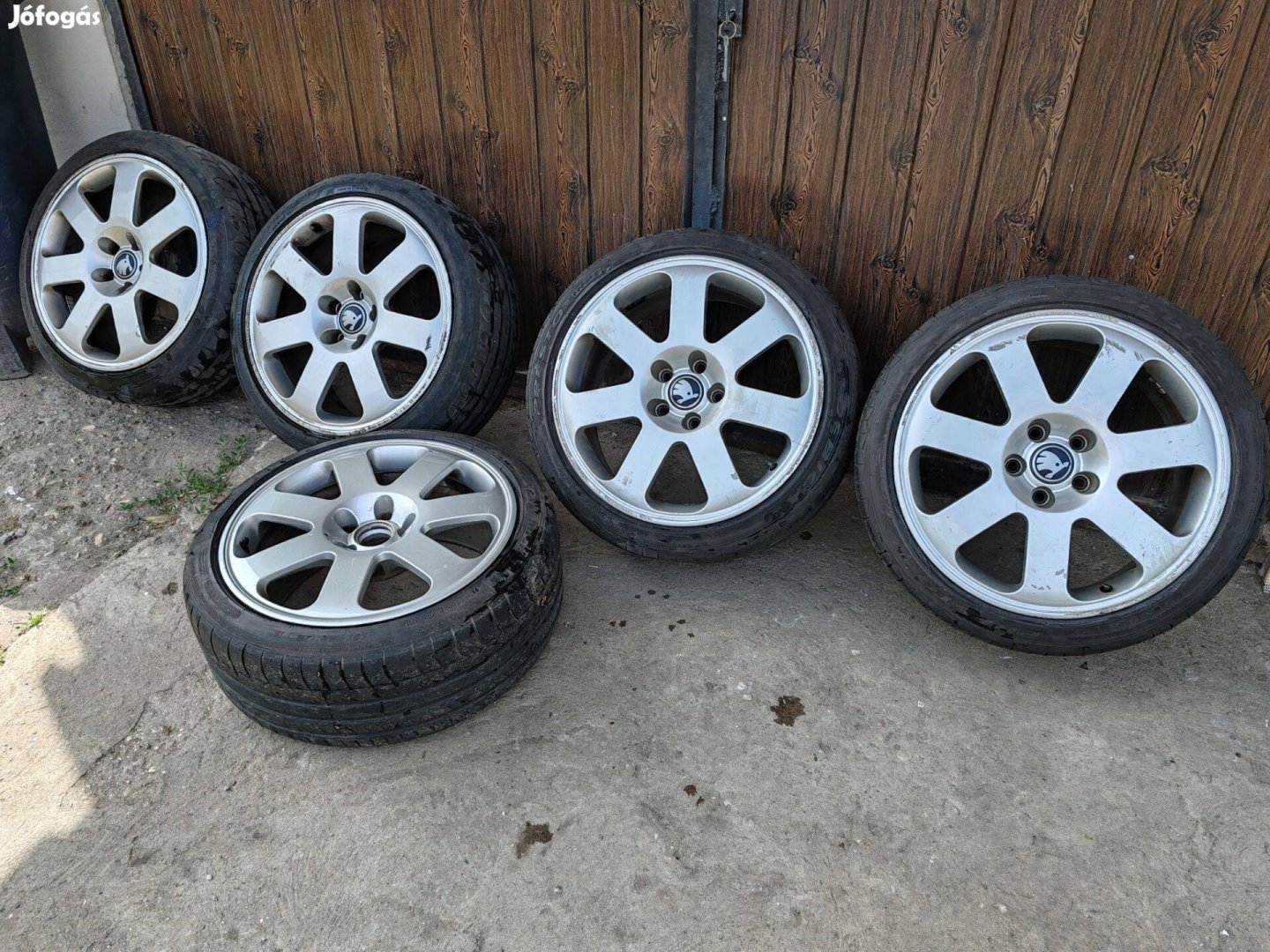 Vw 5x112 R18 Kerékszett