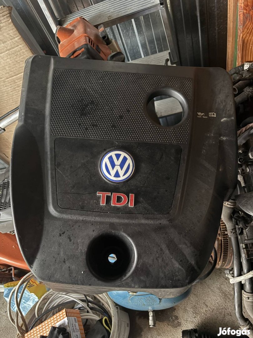 Vw Bora Golf 4 1.9 PDTDI felső motorvédő burkolat